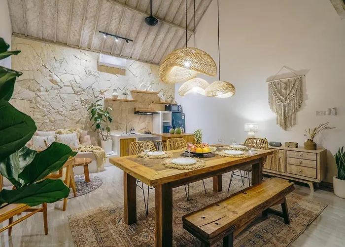 Aarka - Chic Balinese Bohemian Retreat In