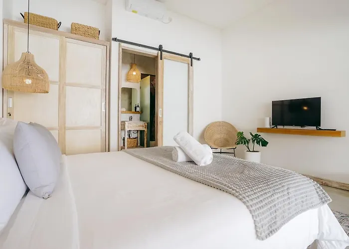 Aarka - Chic Balinese Bohemian Retreat In 别墅 *