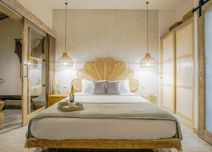 Aarka - Chic Balinese Bohemian Retreat In